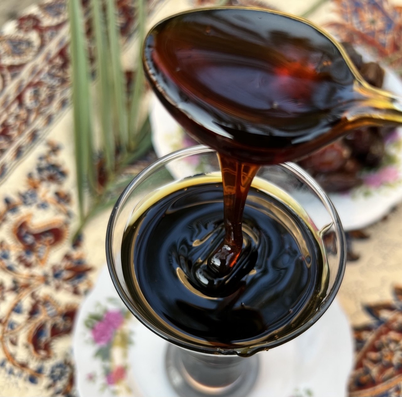 شیره طبیعی و چکه ای خرما1
