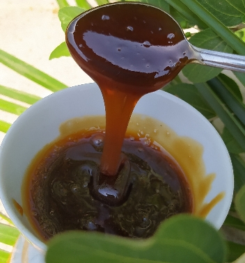 شیره طبیعی و چکه ای خرما1